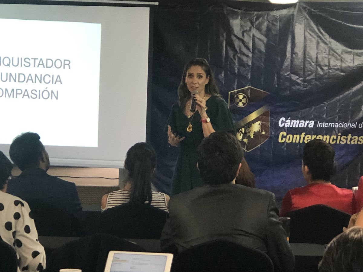 Ponencia en la Cámara Internacional de Conferencistas